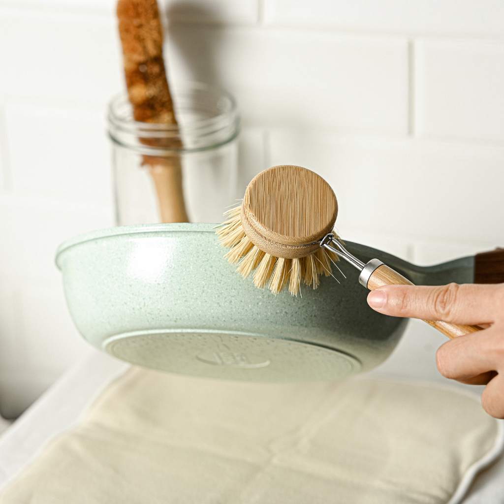 Reusable Bamboo Dish Brush | Eco Washing Up Cleaning Brushes: Dish brush (Equipped with soft head)