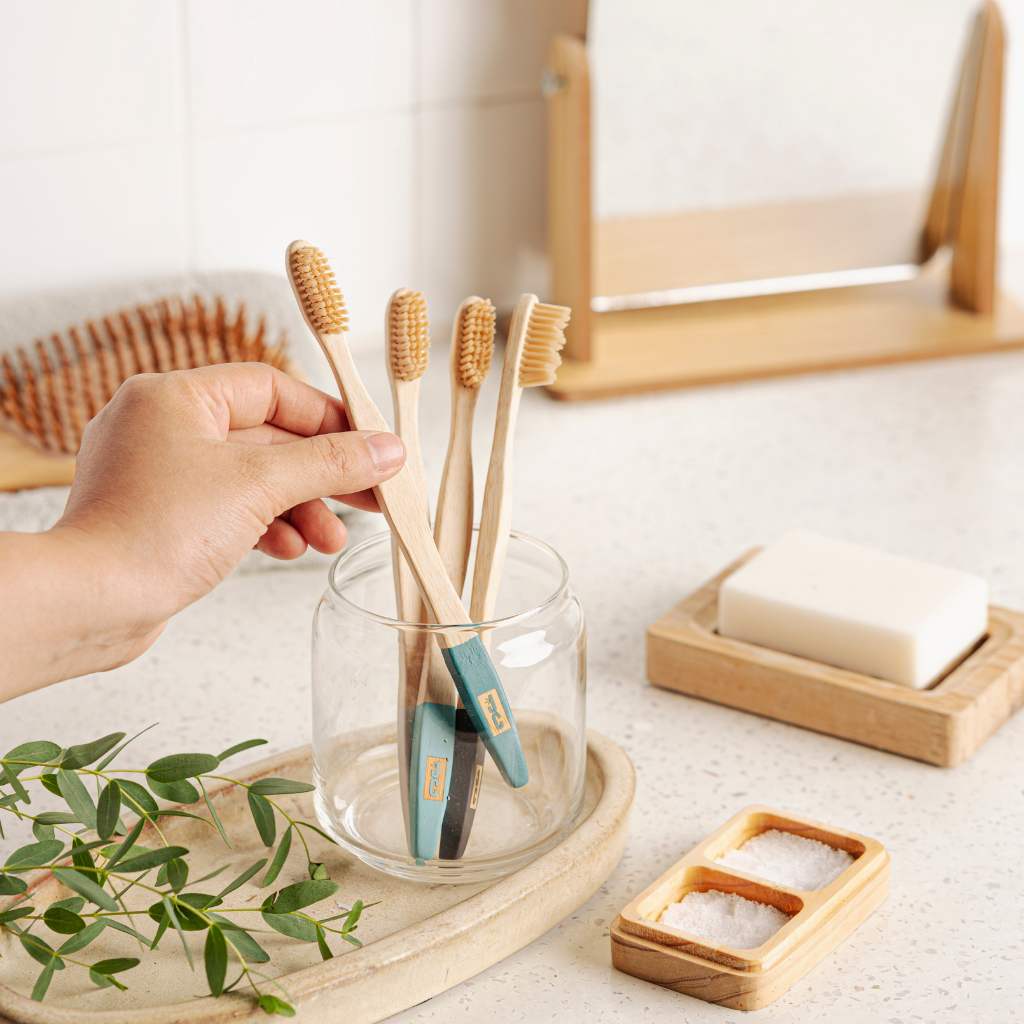Bamboo Toothbrushes x4 | Eco Friendly Toothbrush Refills